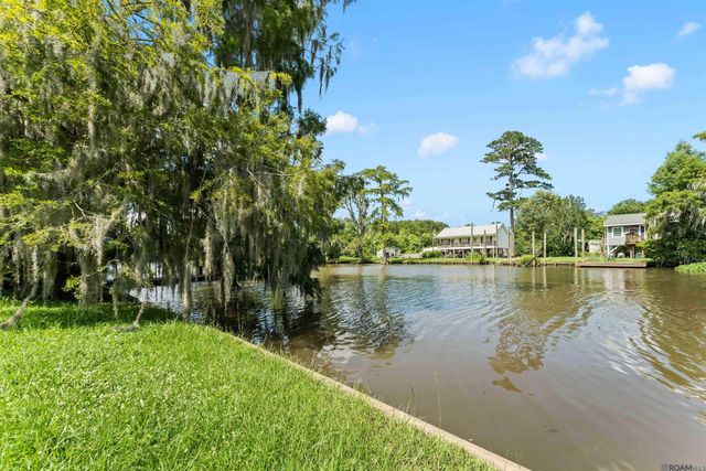 20269 La Hwy 22, Maurepas, LA 70449