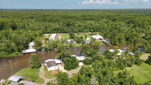 20269 La Hwy 22, Maurepas, LA 70449