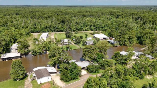 20269 La Hwy 22, Maurepas, LA 70449