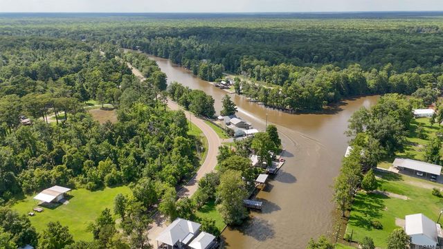 20269 La Hwy 22, Maurepas, LA 70449
