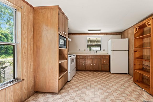 20269 La Hwy 22, Maurepas, LA 70449