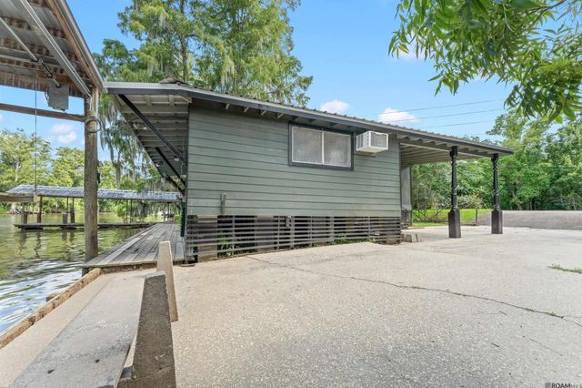 20269 La Hwy 22, Maurepas, LA 70449