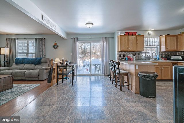 35 RIDGEVIEW DR, Lehighton, PA 18235