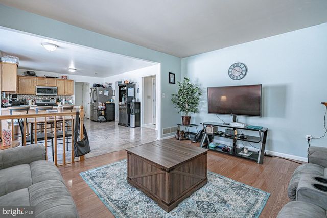 35 RIDGEVIEW DR, Lehighton, PA 18235