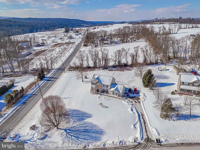 35 RIDGEVIEW DR, Lehighton, PA 18235