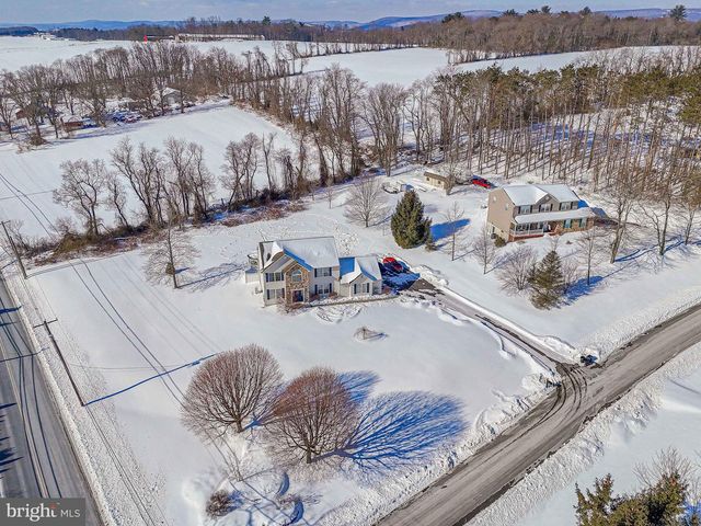 35 RIDGEVIEW DR, Lehighton, PA 18235