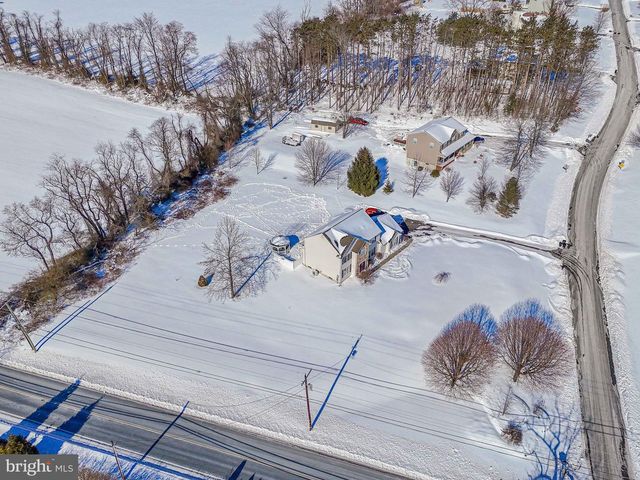 35 RIDGEVIEW DR, Lehighton, PA 18235