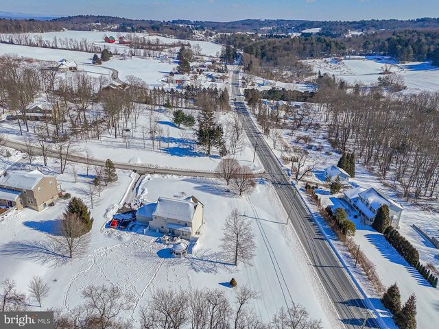 35 RIDGEVIEW DR, Lehighton, PA 18235