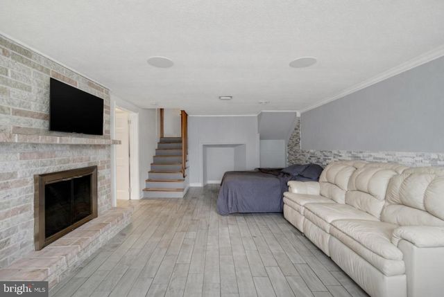 43 LYNWOOD DR, York, PA 17402