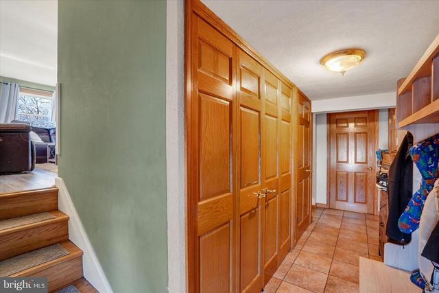 43 LYNWOOD DR, York, PA 17402