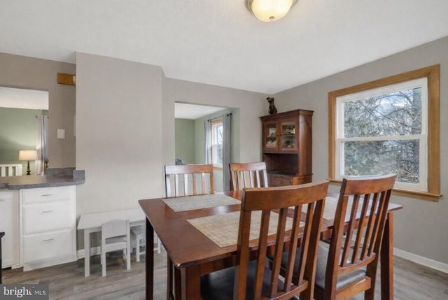 43 LYNWOOD DR, York, PA 17402