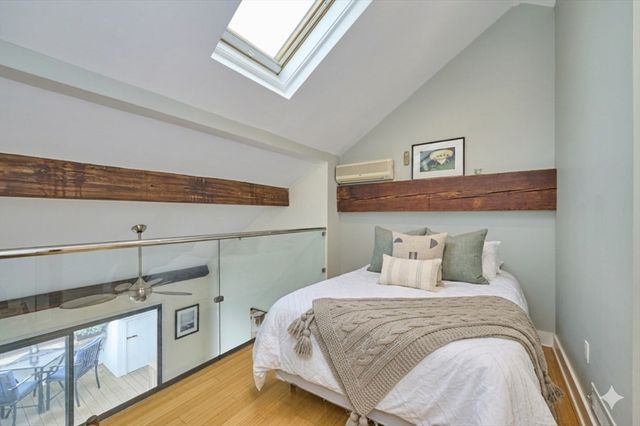 42 8th Street 2511, Boston, MA 02129
