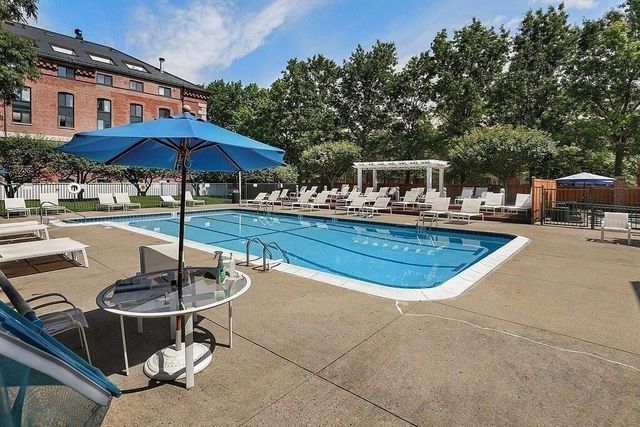 42 8th Street 2511, Boston, MA 02129