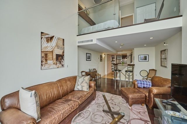 42 8th Street 2511, Boston, MA 02129
