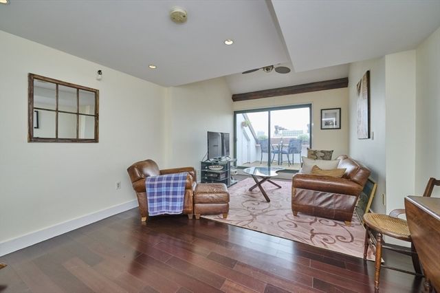 42 8th Street 2511, Boston, MA 02129