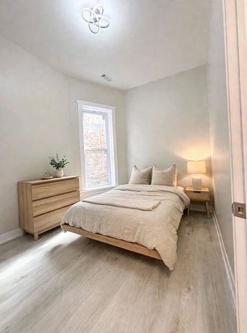 6039 S Eberhart Avenue 2, Chicago, IL 60637