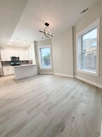 6039 S Eberhart Avenue 2, Chicago, IL 60637