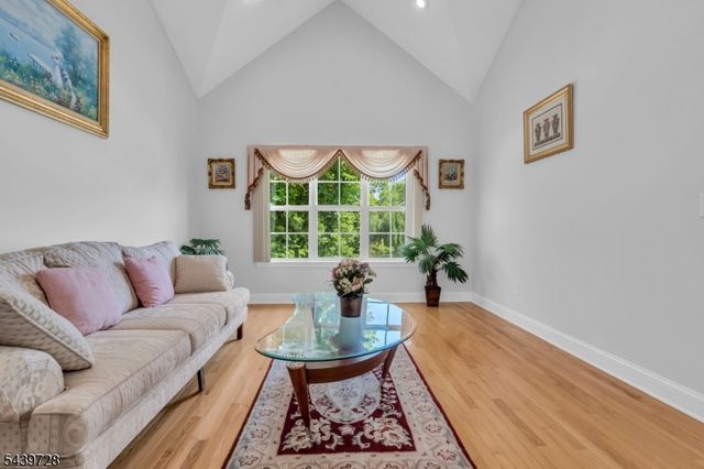 17 OKeefe Rd, Bridgewater Twp., NJ 08807