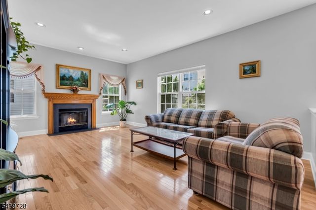 17 OKeefe Rd, Bridgewater Twp., NJ 08807