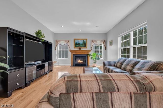 17 OKeefe Rd, Bridgewater Twp., NJ 08807