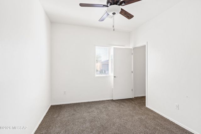 7060 S Red Maids Drive, Tucson, AZ 85756
