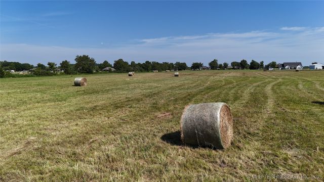 10192 E 445 Road, Claremore, OK 74017