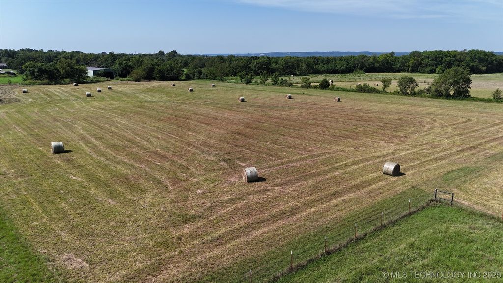 10192 E 445 Road, Claremore, OK 74017