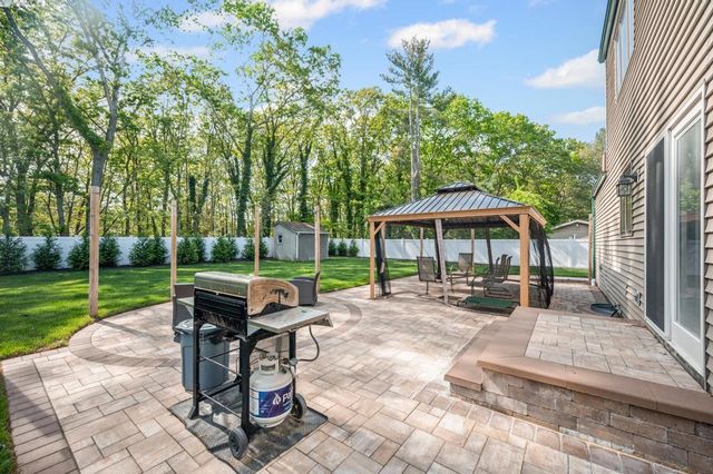 15 Patricia Lane, South Setauket, NY 11720