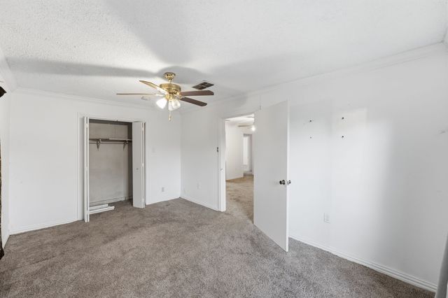 1911 Pembroke Street, Irving, TX 75060