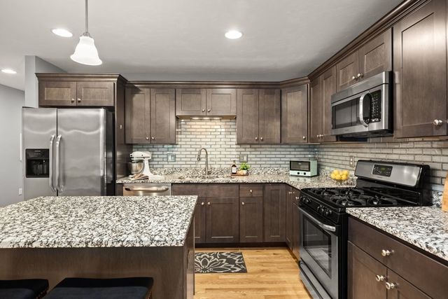 500 Mendon Road 28, Cumberland, RI 02864