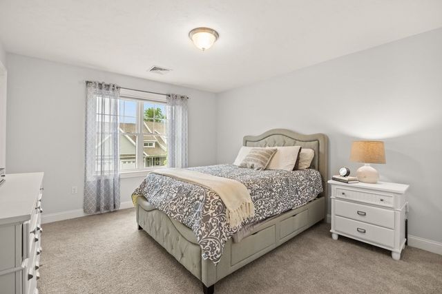 500 Mendon Road 28, Cumberland, RI 02864