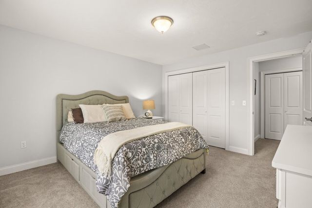 500 Mendon Road 28, Cumberland, RI 02864