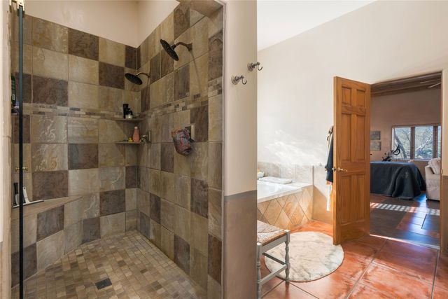 3005 Governor Lindsey Road, Santa Fe, NM 87505