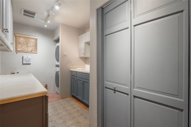 3005 Governor Lindsey Road, Santa Fe, NM 87505