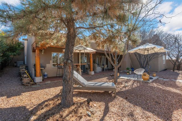 3005 Governor Lindsey Road, Santa Fe, NM 87505