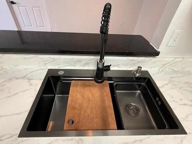 2059 DIXIE BELLE DRIVE 2059P, Orlando, FL 32812