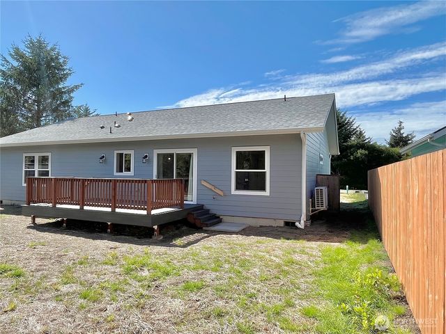 382 S Wynoochee Drive SW, Ocean Shores, WA 98569