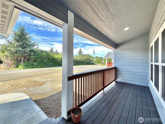 382 S Wynoochee Drive SW, Ocean Shores, WA 98569