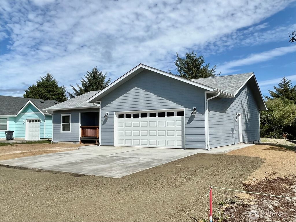 382 S Wynoochee Drive SW, Ocean Shores, WA 98569