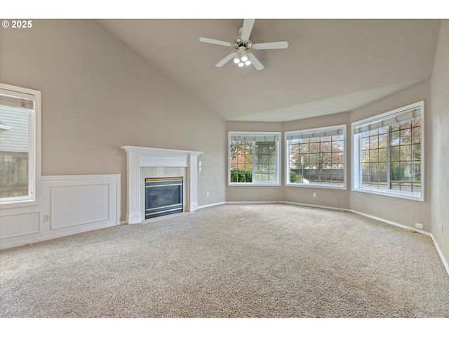 2708 N MAIN St, Newberg, OR 97132