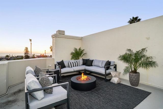 2475 Manchester Avenue, Cardiff By The Sea, CA 92007