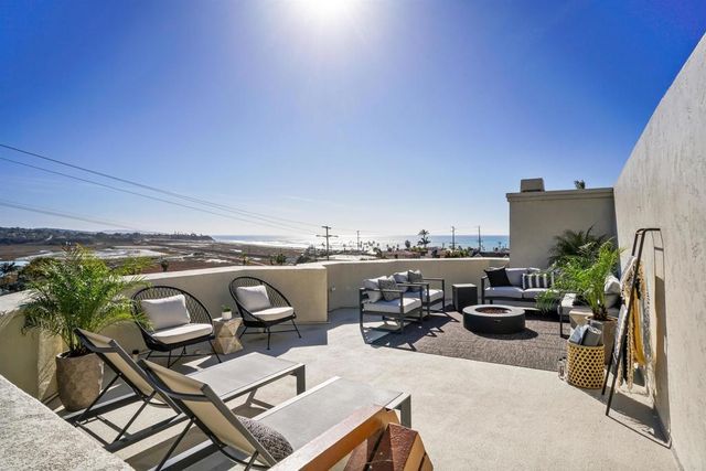 2475 Manchester Avenue, Cardiff By The Sea, CA 92007