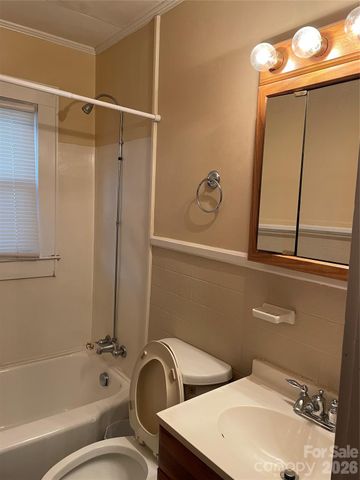 2040 Kannapolis Highway, Kannapolis, NC 28031
