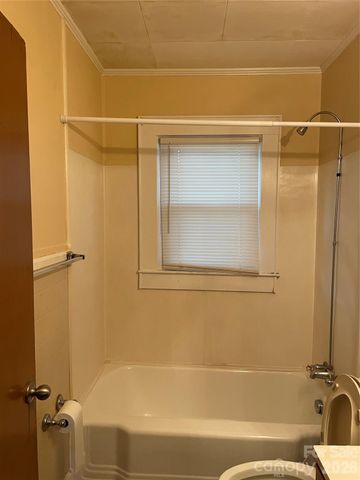 2040 Kannapolis Highway, Kannapolis, NC 28031