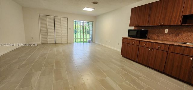 10380 NW 10th Ave 10380, Miami, FL 33150