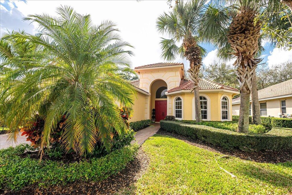 8821 Champions Way, Port St Lucie, FL 34986