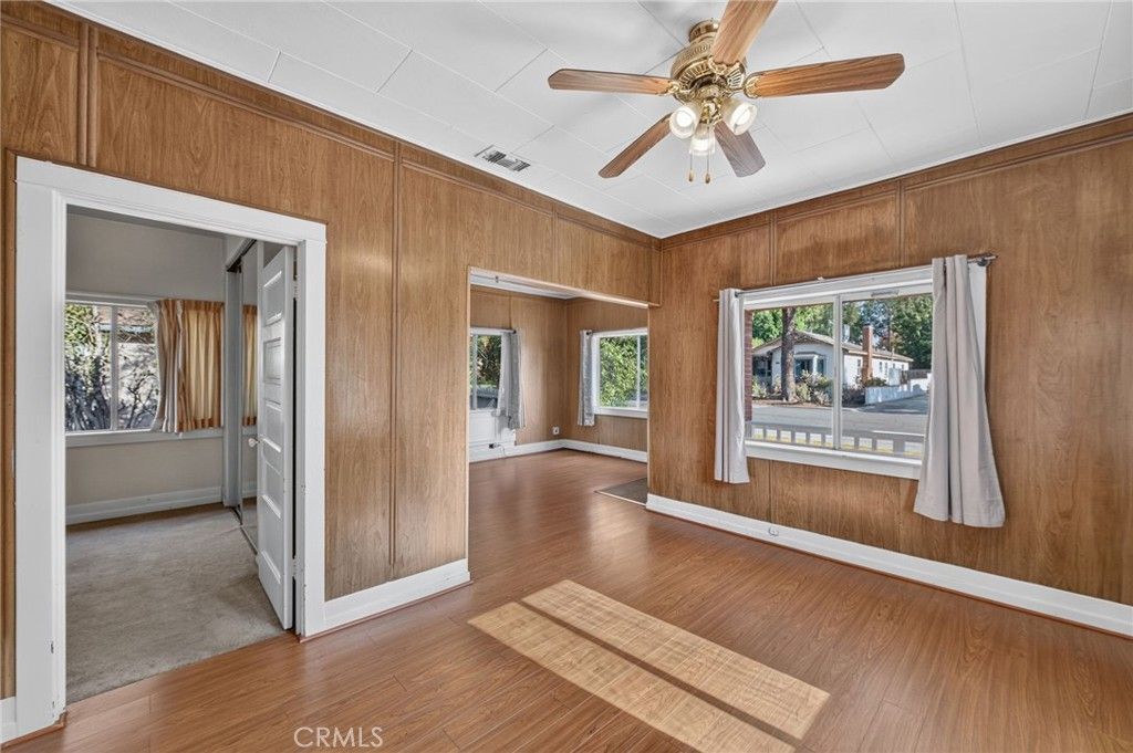 Image 10 of property listing at 4637 Sierra Street, Riverside, CA 92504