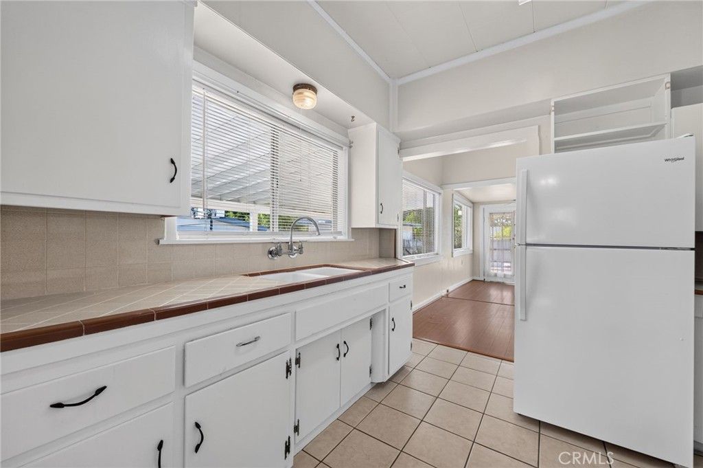 Image 16 of property listing at 4637 Sierra Street, Riverside, CA 92504