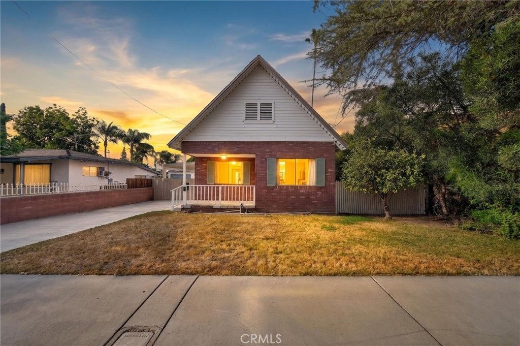 Image 2 of property listing at 4637 Sierra Street, Riverside, CA 92504
