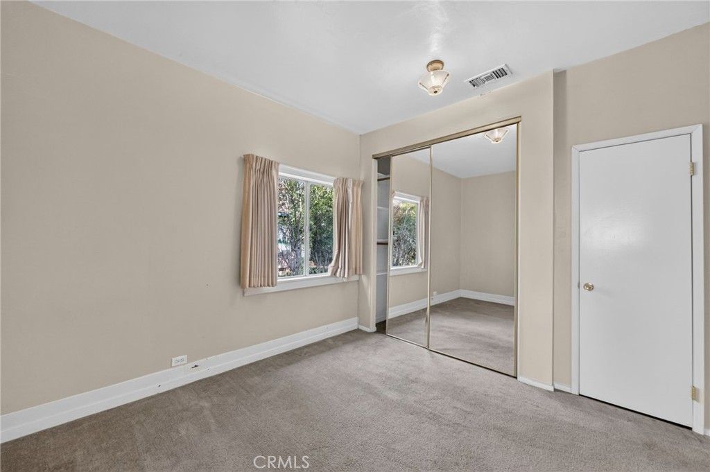 Image 20 of property listing at 4637 Sierra Street, Riverside, CA 92504